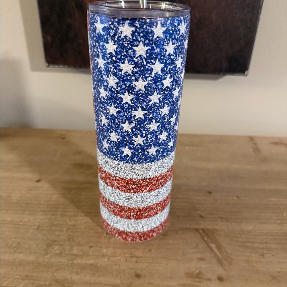 Patriotic Glitter Tumbler‎